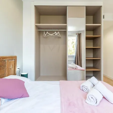 Moderno En Centro De Apartament Grenada
